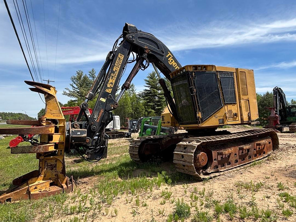 2017 Tigercat 822D Feller buncher